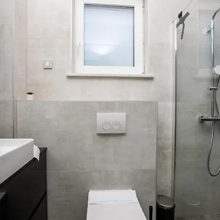 With Swimming Pool Vantacici, Krk - 21738 Apartament Malinska