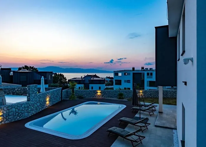 With Swimming Pool Vantacici, Krk - 21738 马林斯卡